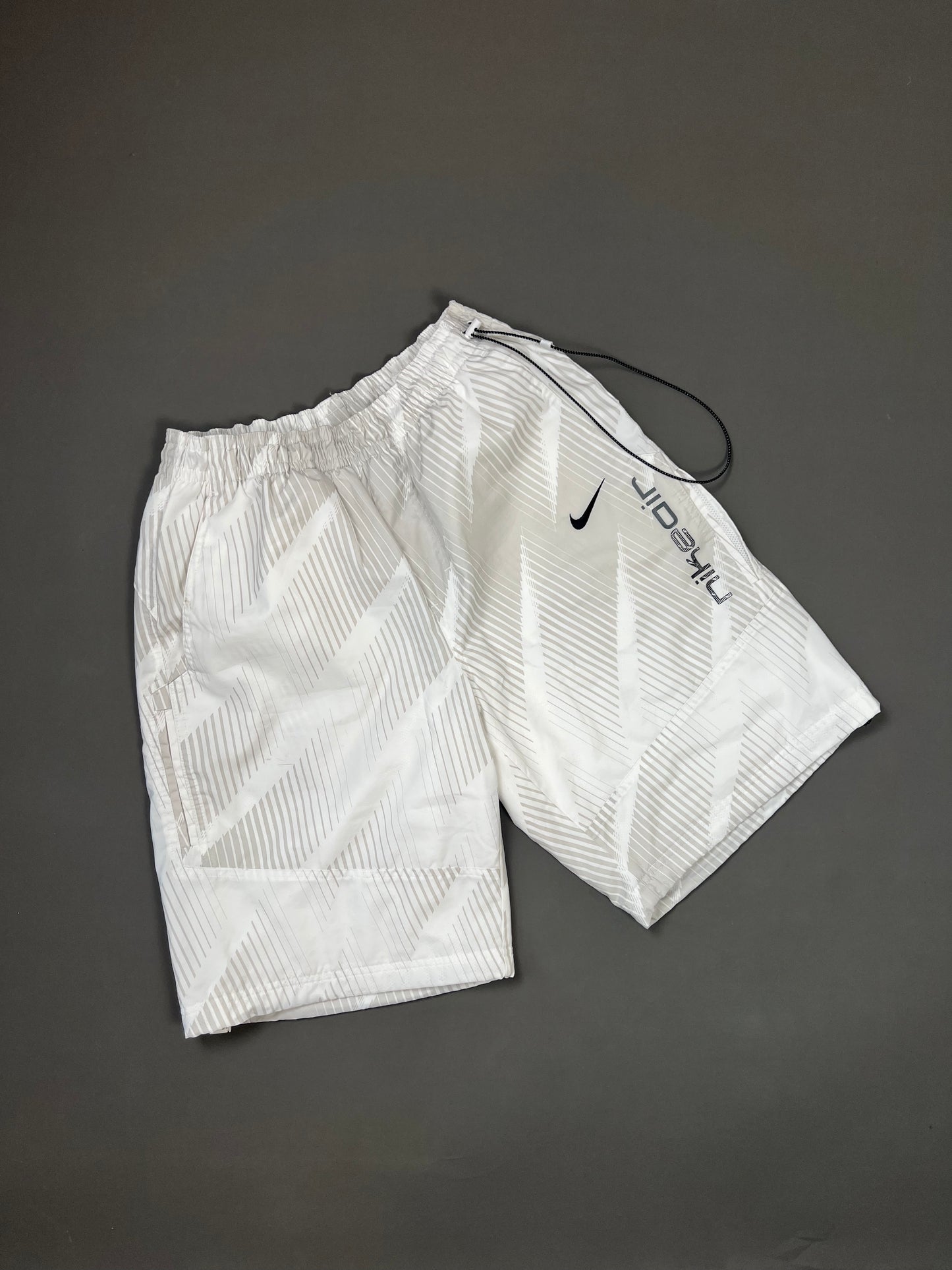 Nike Air Max Shorts (M-L)