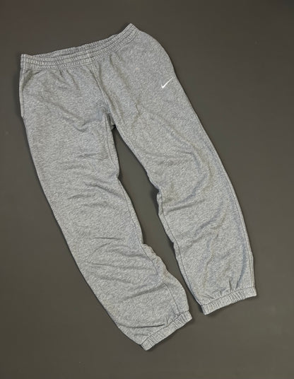 Vintage Nike Sweatpants (XL)