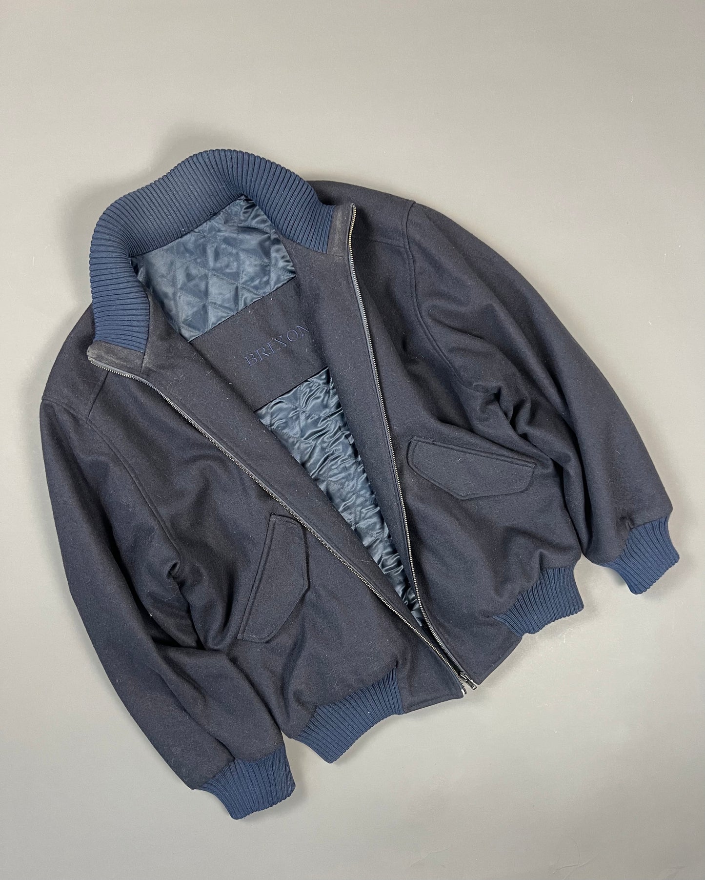 Elegante Bomberjacke aus Wolle (L)