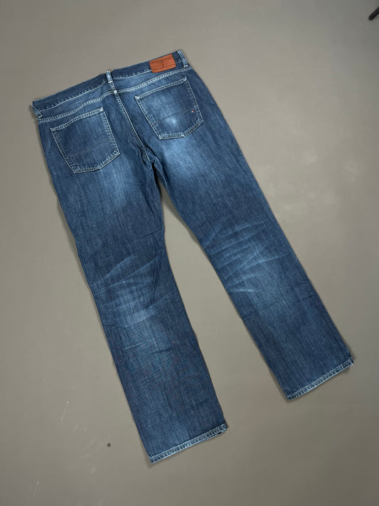 Vintage Tommy Jeans (XL)