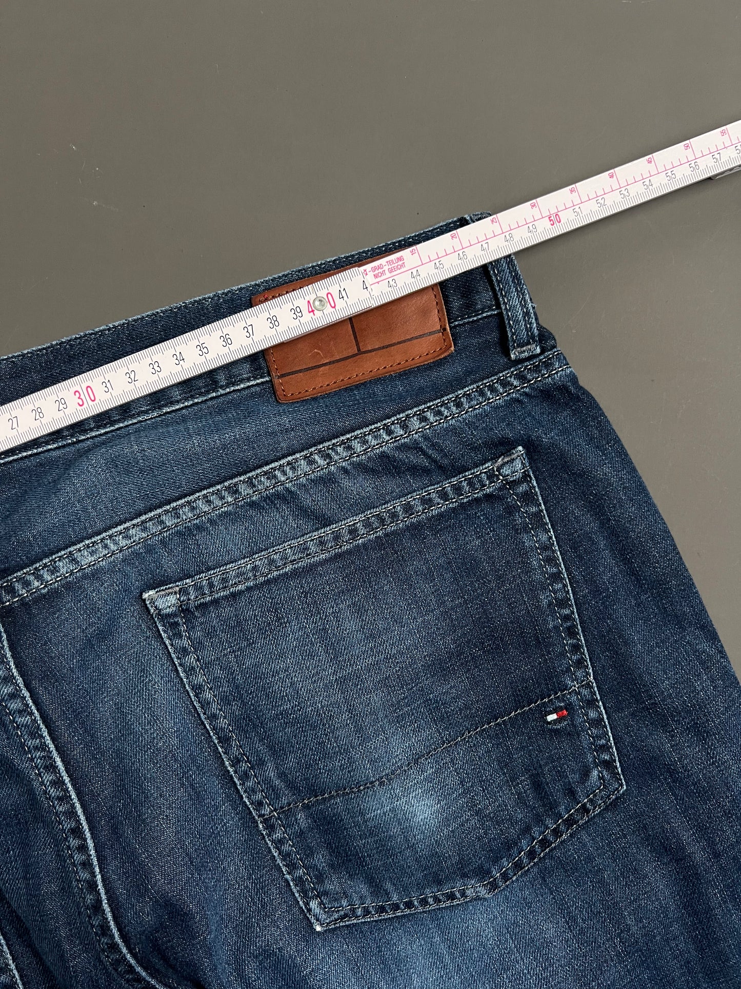 Vintage Tommy Jeans (XL)
